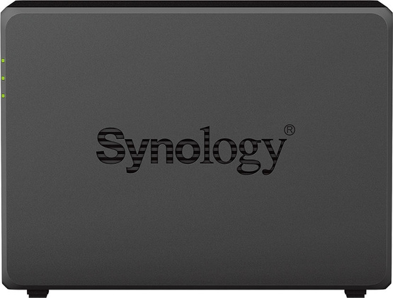 Сетевой дисковый массив (NAS) "Synology" DS723+
